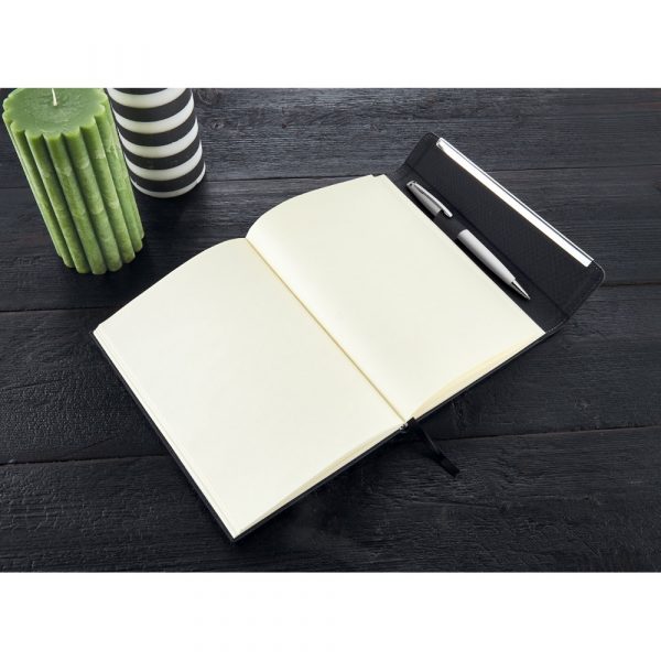 Notebook with magnetic closure HD93724
