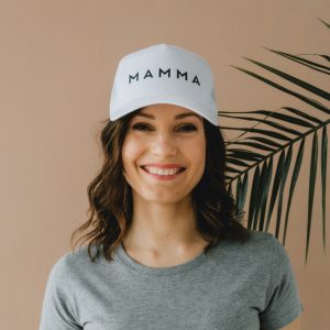 Hat with mesh "Mom"