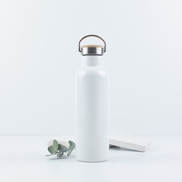 Water bottles with bamboo lids