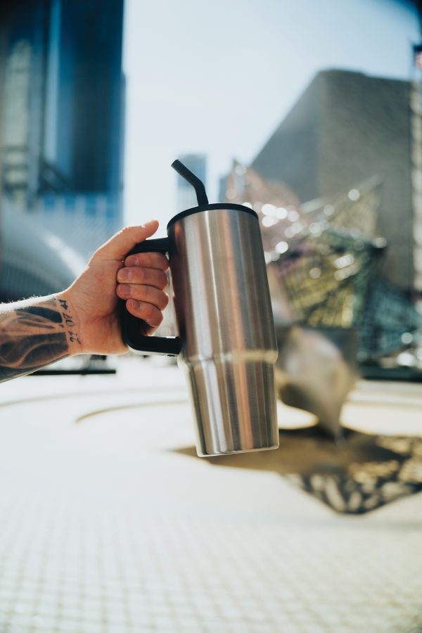 Mug with straw P437.30
