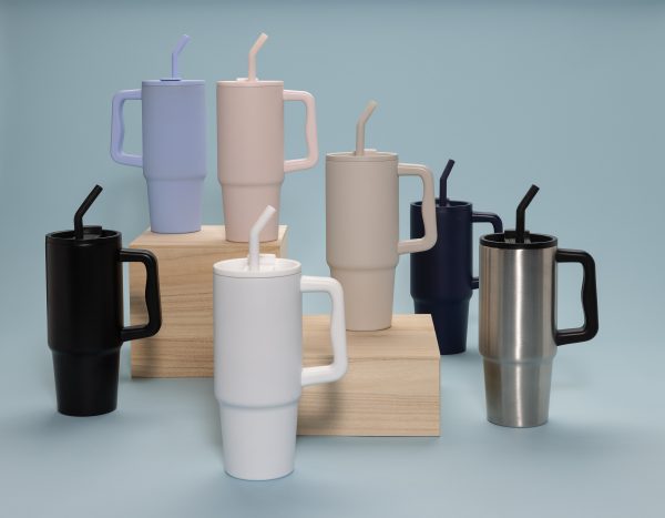 Mug with straw P437.30