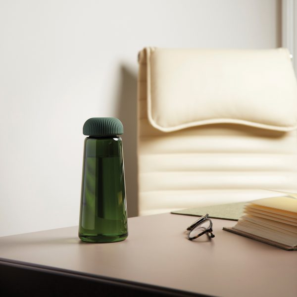 Elegant water bottle V43302